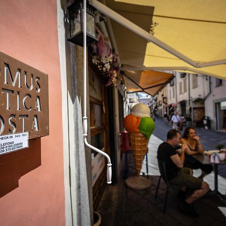 Domus Antica Aosta Hotel Luaran gambar