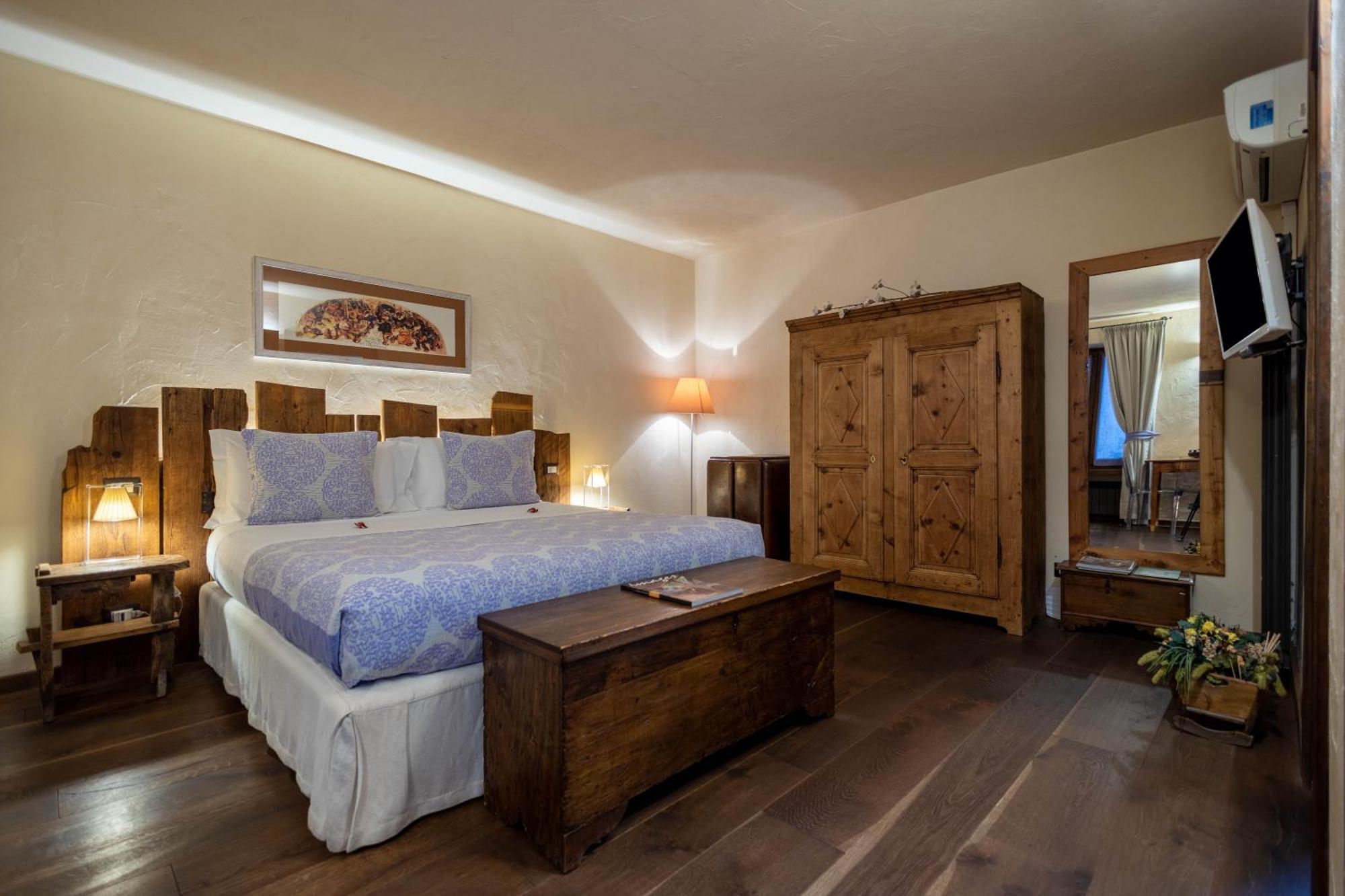 Domus Antica Aosta Hotel Luaran gambar
