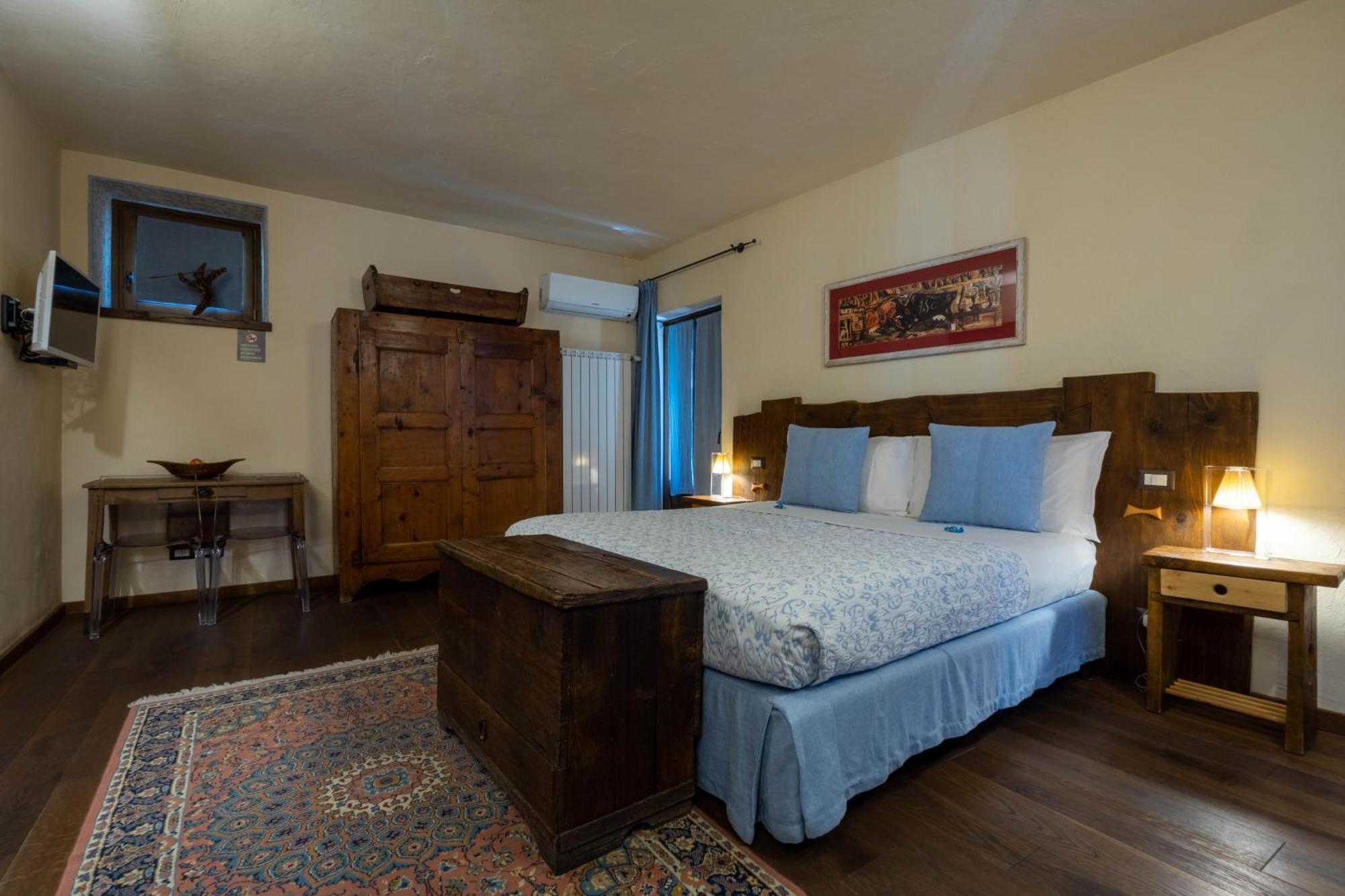 Domus Antica Aosta Hotel Luaran gambar