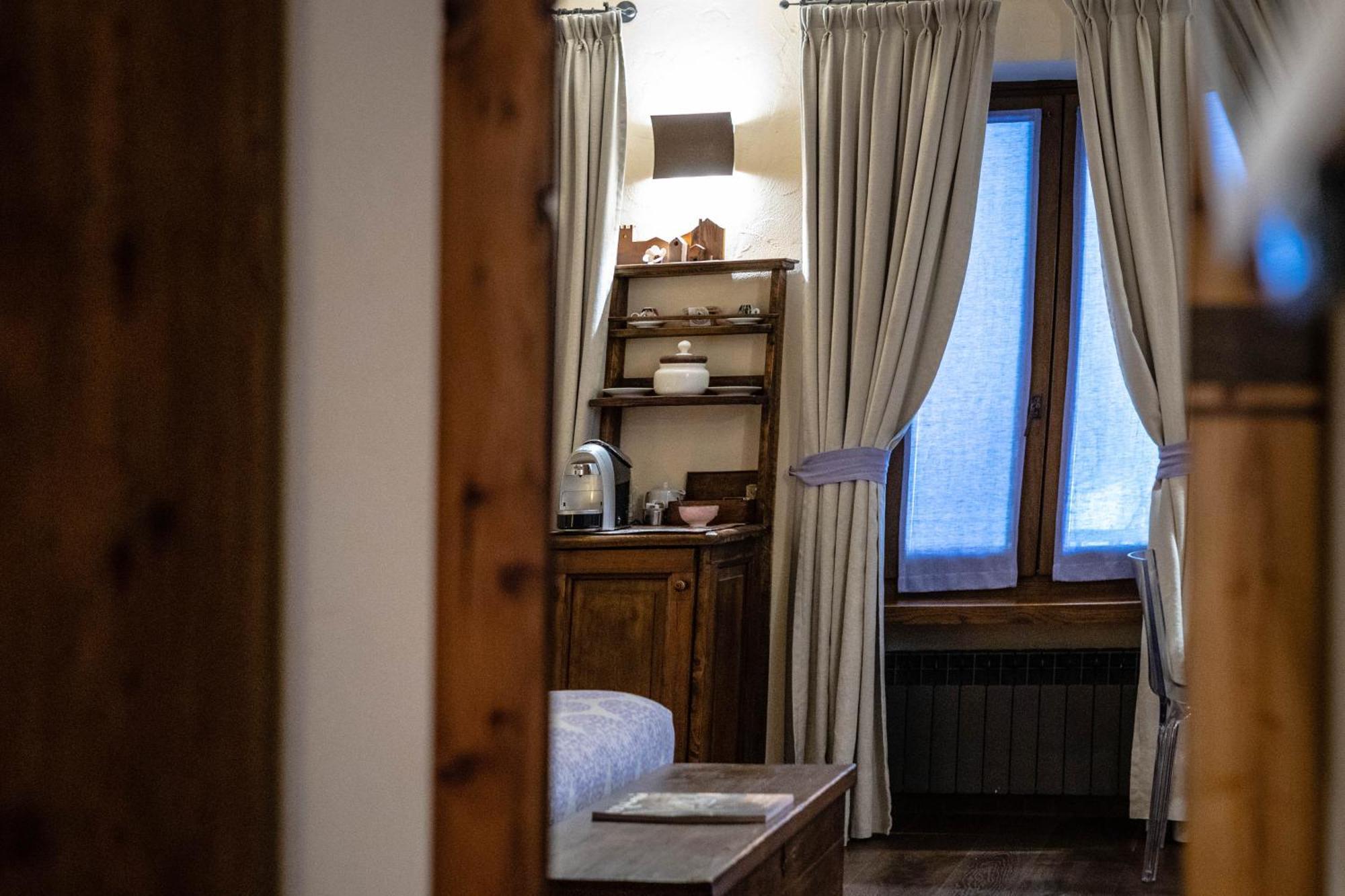 Domus Antica Aosta Hotel Luaran gambar