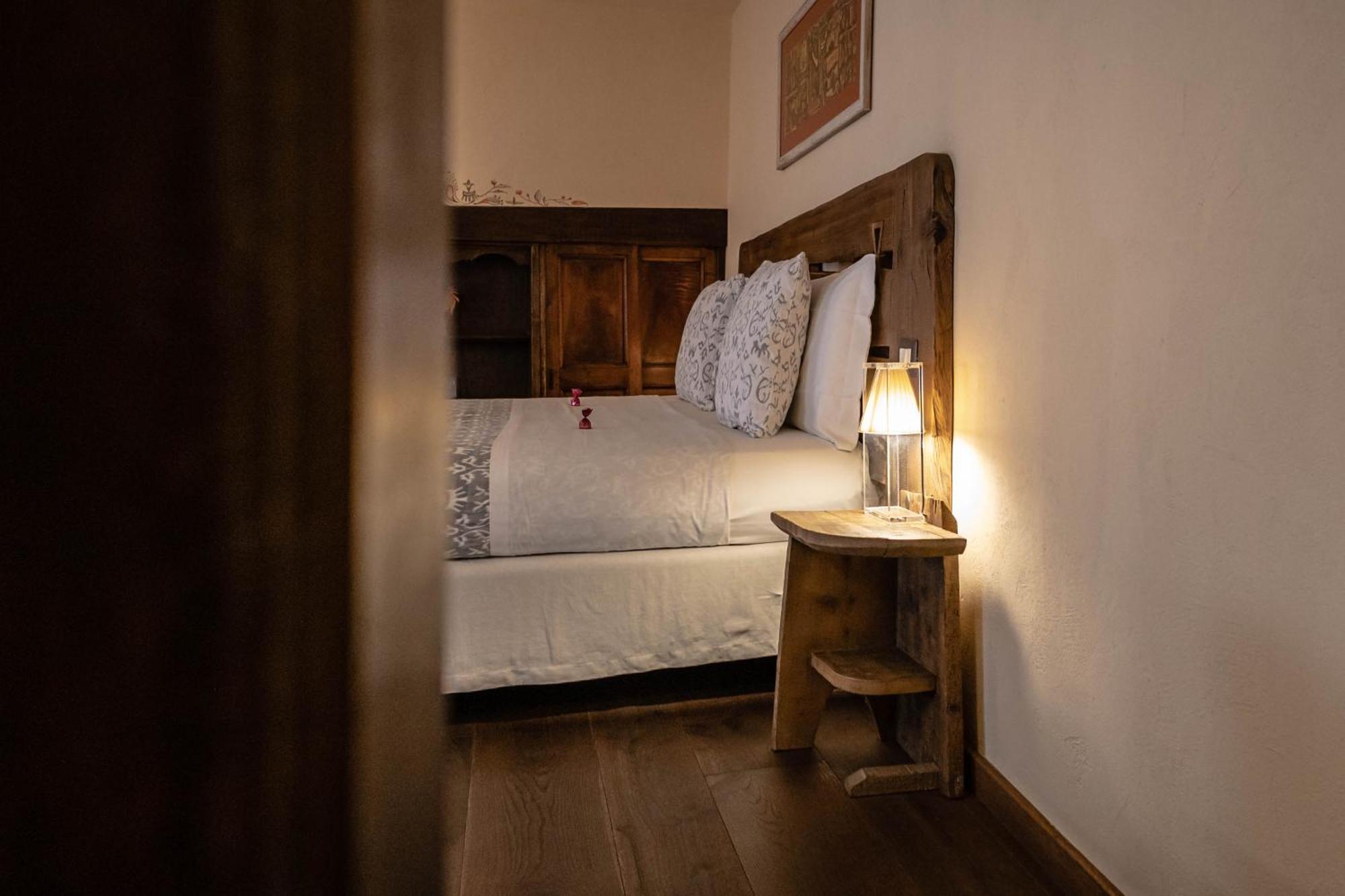 Domus Antica Aosta Hotel Luaran gambar