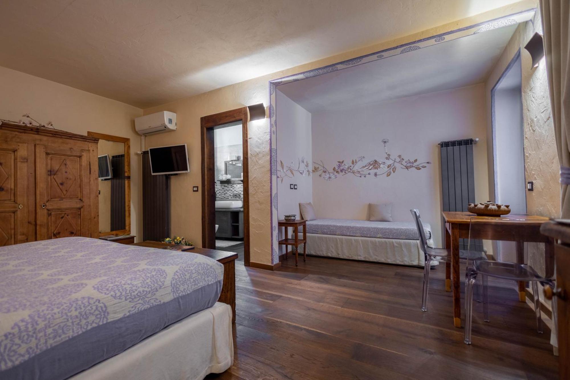 Domus Antica Aosta Hotel Luaran gambar