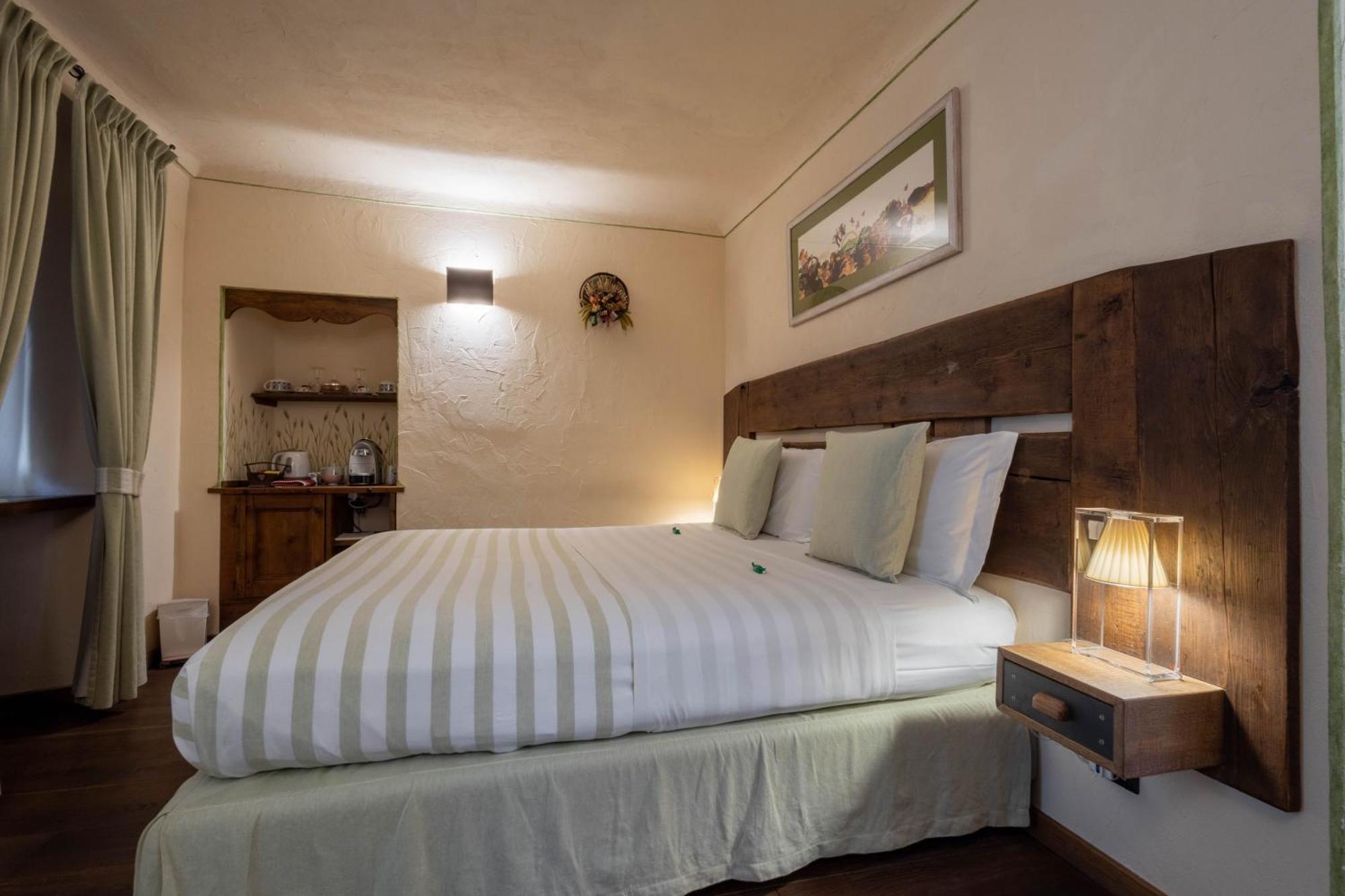Domus Antica Aosta Hotel Luaran gambar