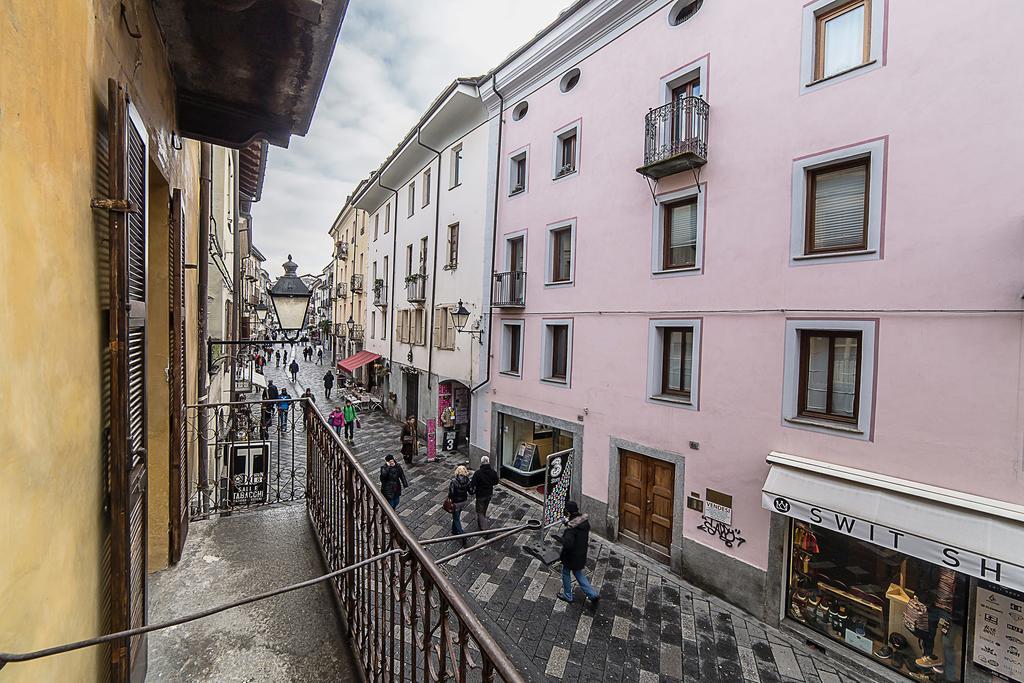 Domus Antica Aosta Hotel Luaran gambar