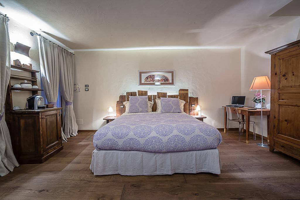 Domus Antica Aosta Hotel Luaran gambar